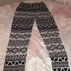 Patterned leggings